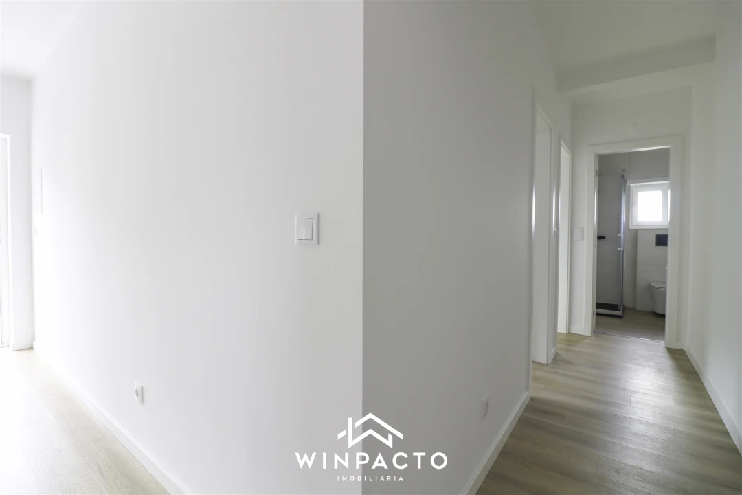 Moradia T2 para Venda em Seia, São Romão e Lapa dos Dinheiros Foto 9