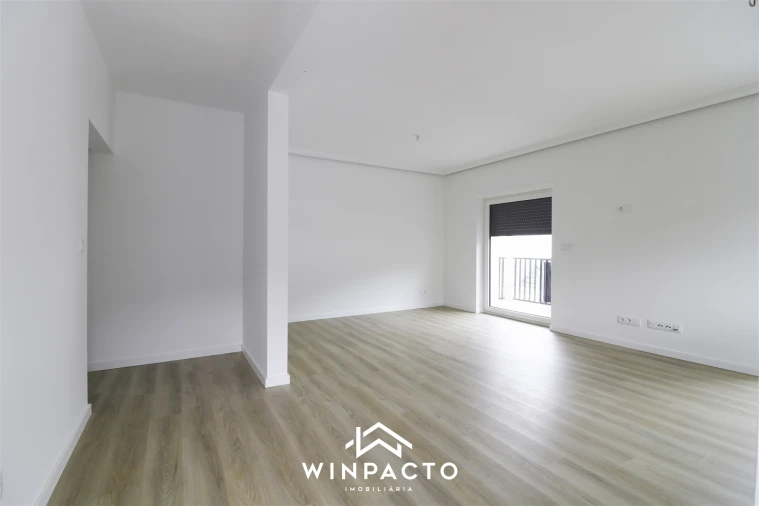 Moradia T2 para Venda em Seia, São Romão e Lapa dos Dinheiros Foto 3