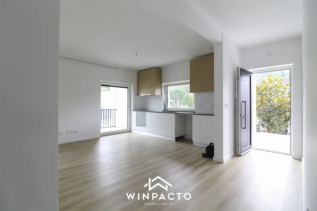 Moradia T2 para Venda em Seia, São Romão e Lapa dos Dinheiros Foto 5