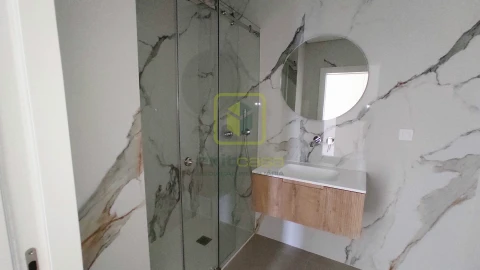Apartamento T2 para Venda em Esgueira