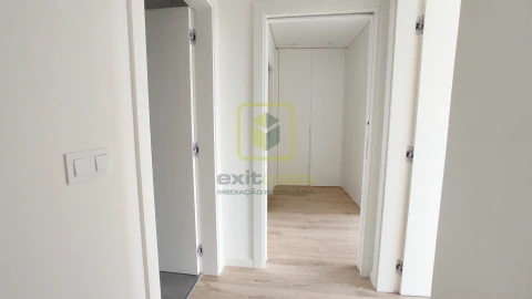 Apartamento T2 para Venda em Esgueira
