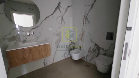 Apartamento T2 para Venda em Esgueira