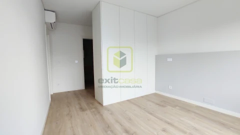 Apartamento T2 para Venda em Esgueira