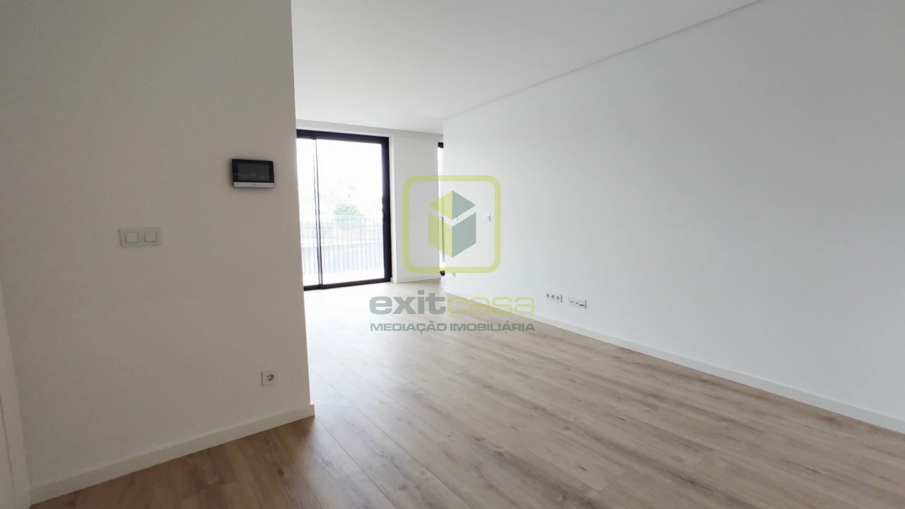 Apartamento T2 para Venda em Esgueira Foto 3