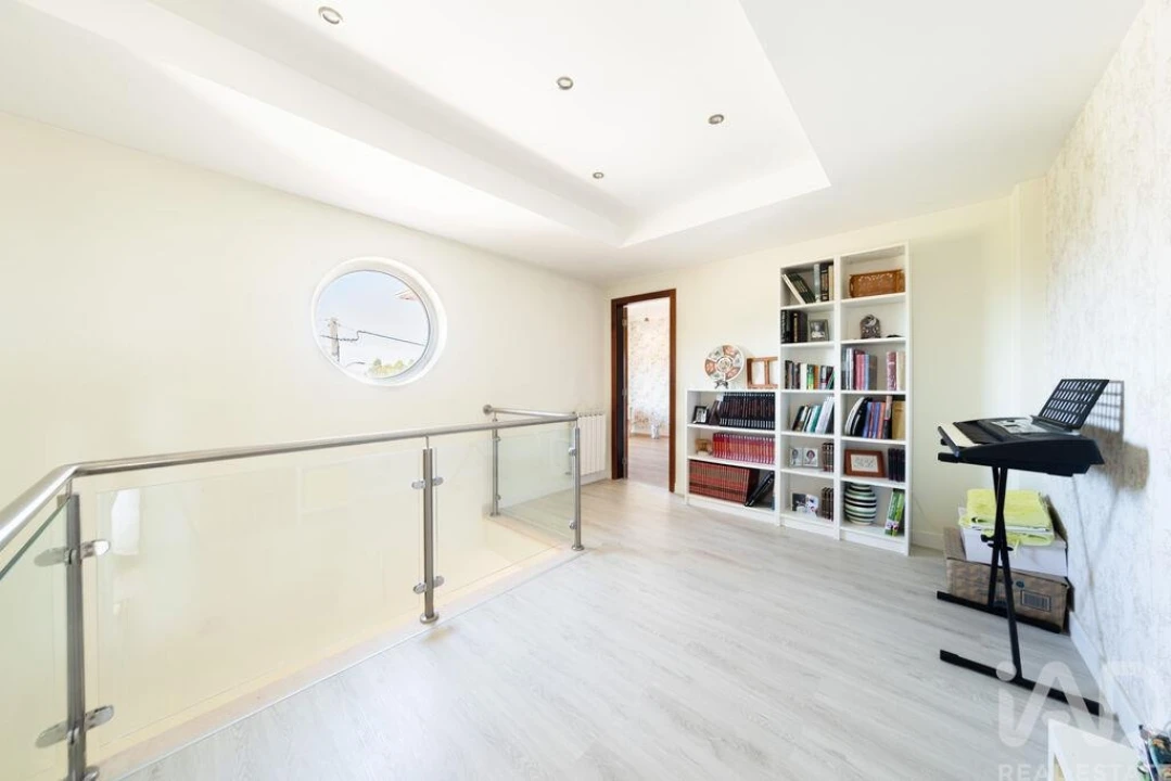 Moradia T4 para Venda em Nossa Senhora do Pópulo, Coto e São Gregório Foto 9