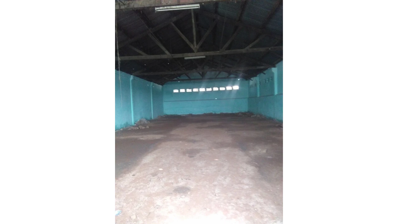 Armazém para Venda em Algueirão-Mem Martins Foto 1