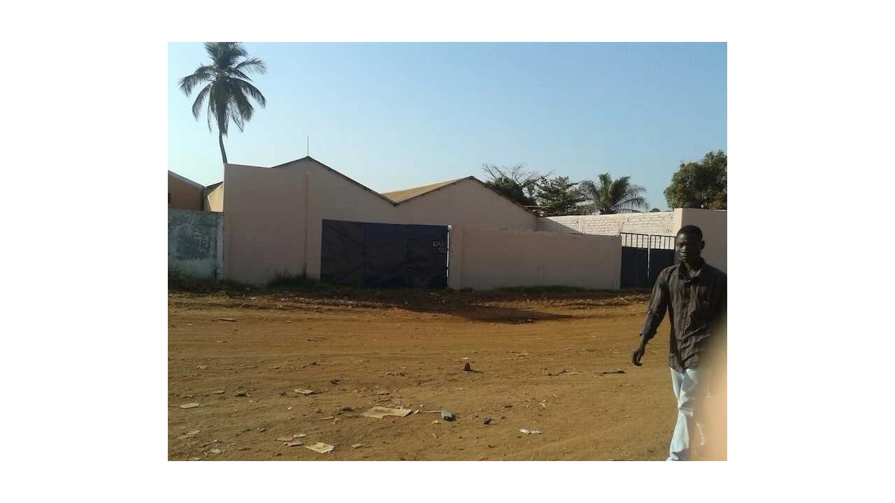 Armazém para Venda em Algueirão-Mem Martins Foto 4