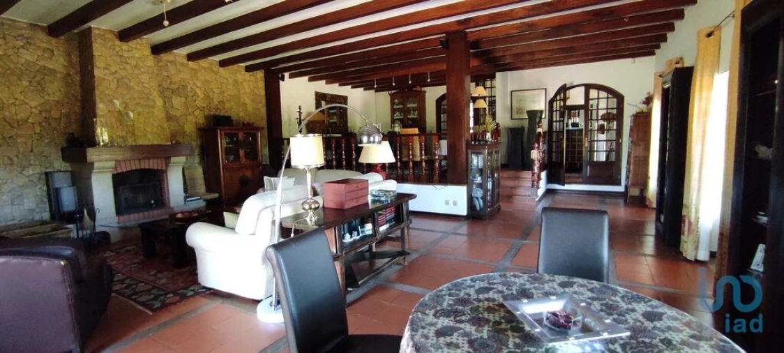 Moradia T5 para Venda em Sesimbra (Castelo) Foto 9