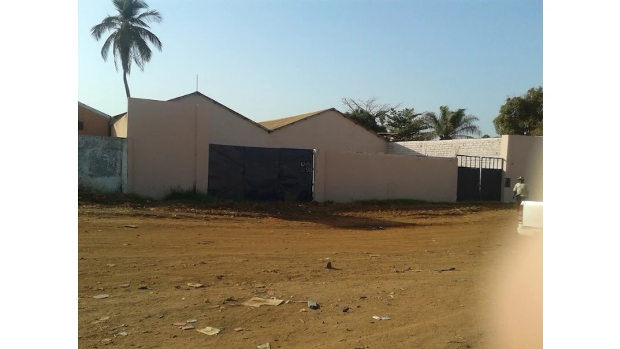 Armazém para Venda em Algueirão-Mem Martins Foto 1