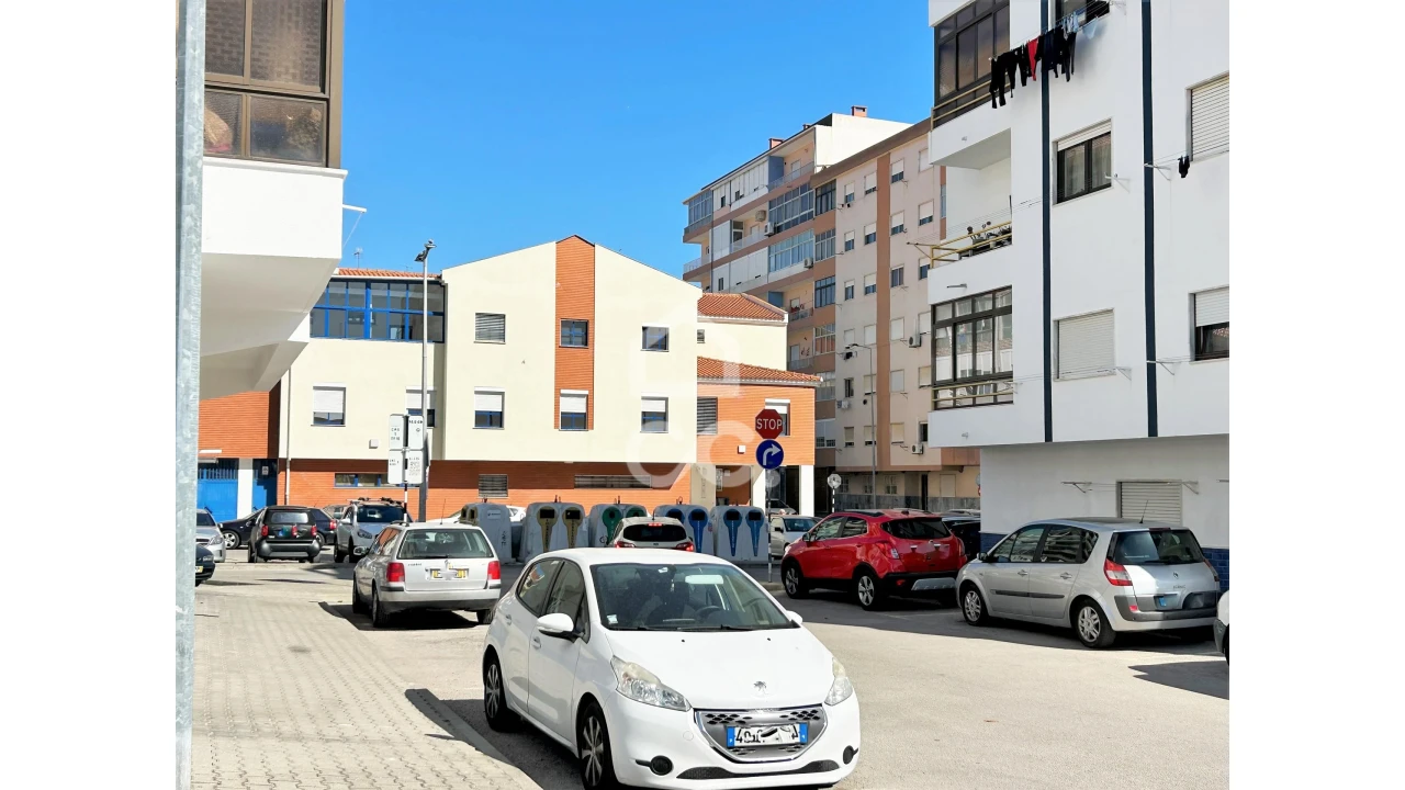 Terreno para Venda em Amora Foto 6