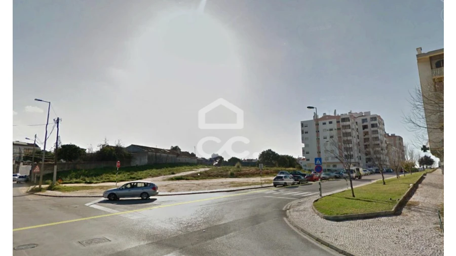 Terreno para Venda em Seixal Foto 8