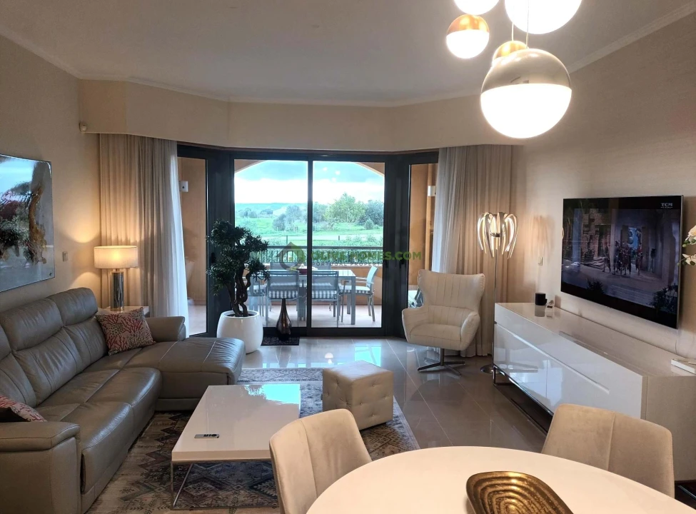 Apartamento T3 para Venda em Quarteira Foto 6