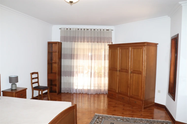 Moradia T5 para Venda em Raimonda Foto 20