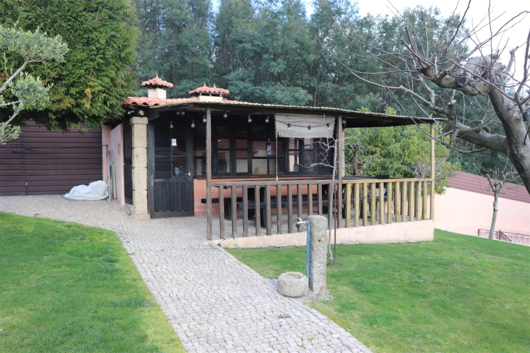 Moradia T5 para Venda em Raimonda Foto 50