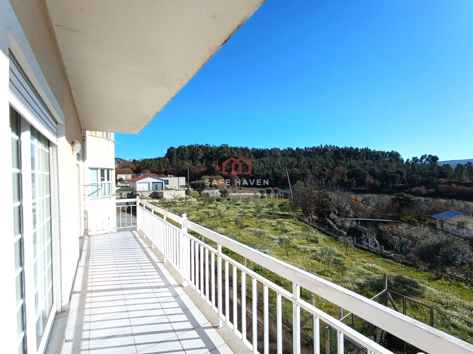 Apartamento T3 para Venda em Insua Foto 11