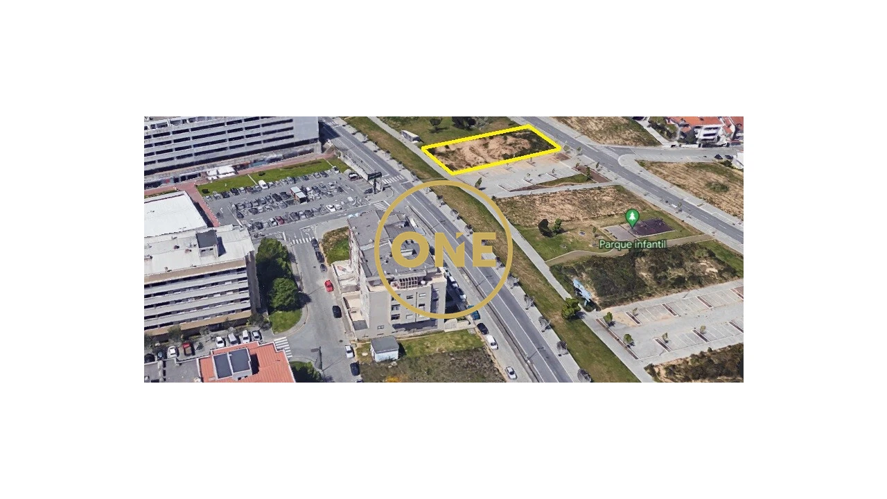 Terreno para Venda em Cidade da Maia Foto 5