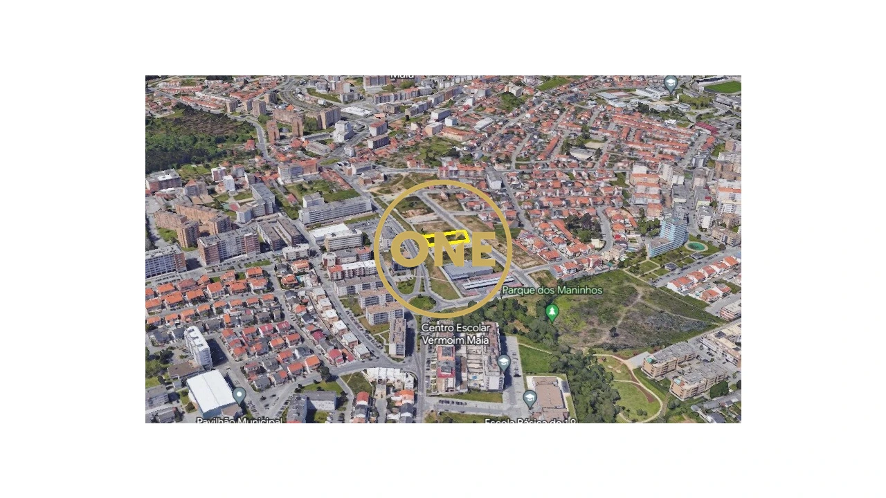 Terreno para Venda em Cidade da Maia Foto 6