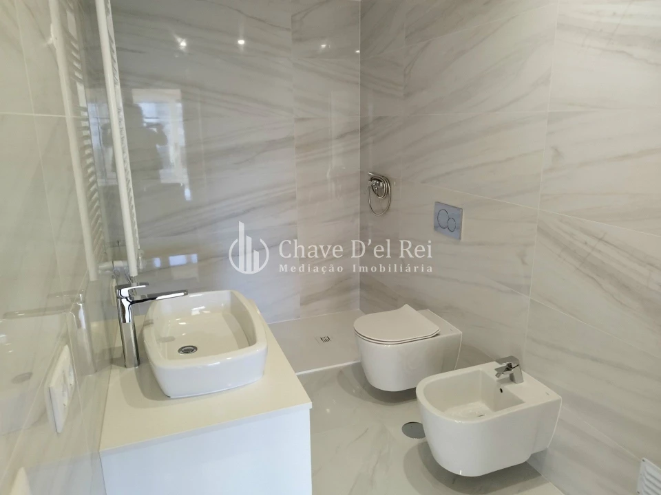 Apartamento T2 para Venda em Viseu Foto 12
