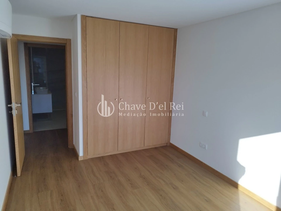 Apartamento T2 para Venda em Viseu Foto 13