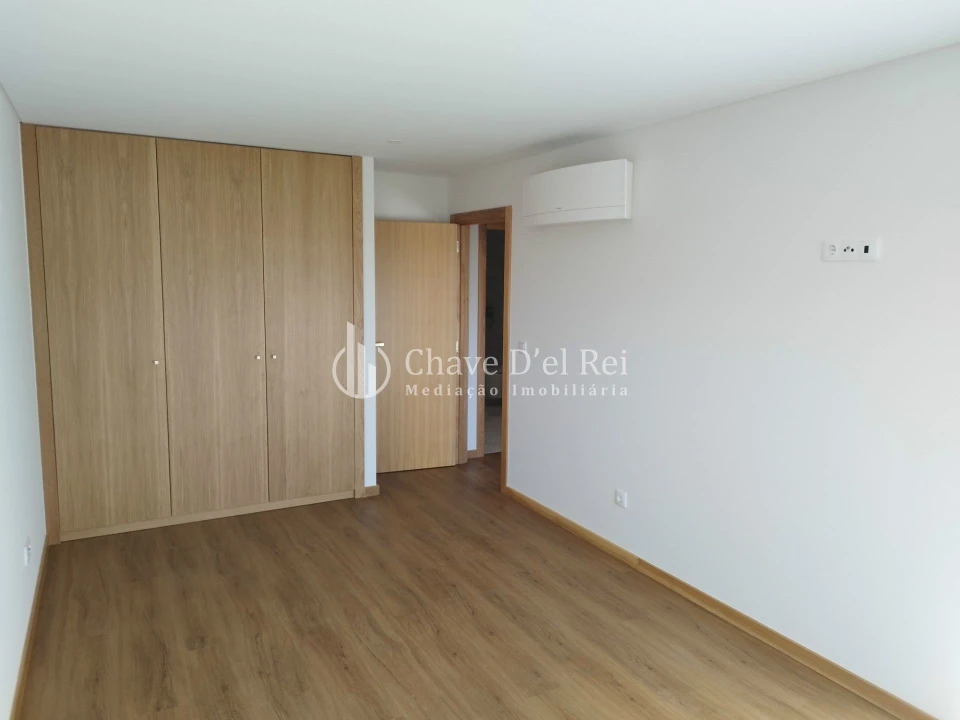 Apartamento T2 para Venda em Viseu Foto 16