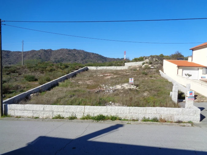 Terreno para Venda em Belmonte e Colmeal da Torre Foto 3