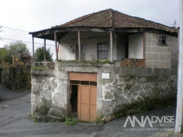 Moradia T3 para Venda em São João de Lourosa