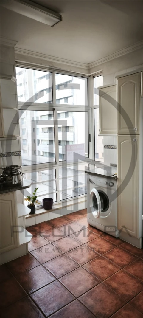 Apartamento T2 para Arrendamento em Braga (Maximinos, Sé e Cividade)