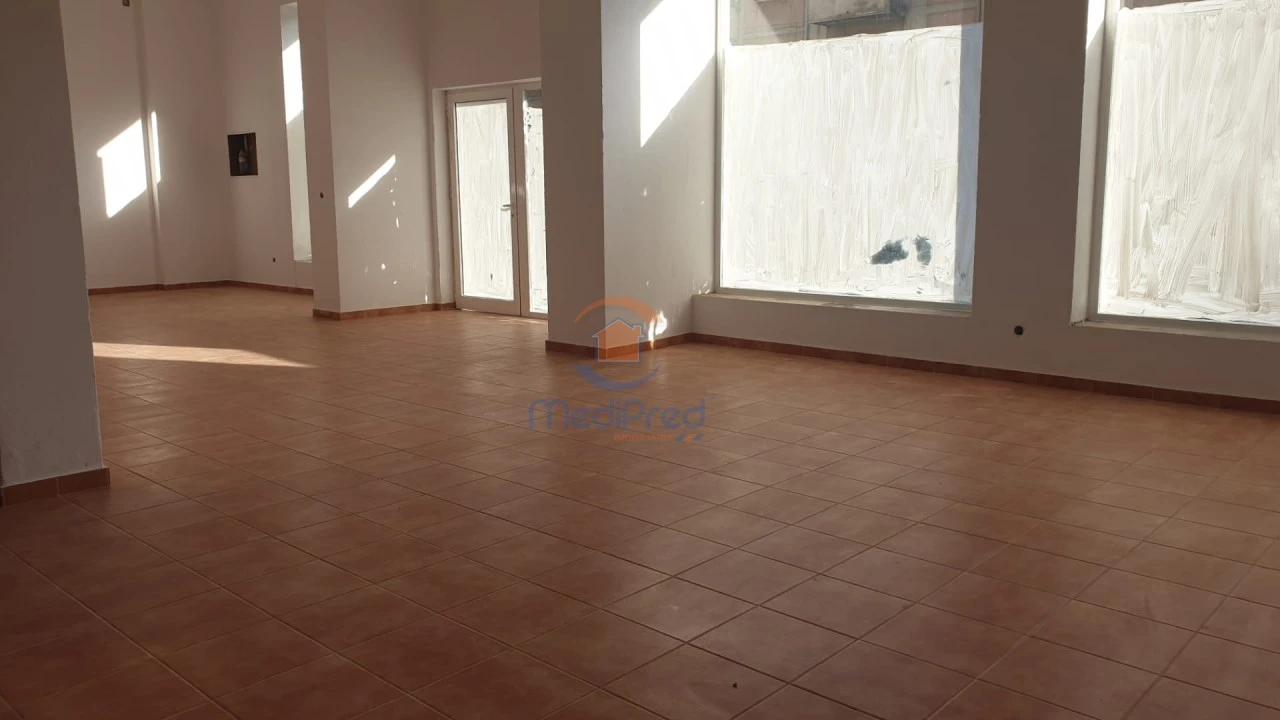 Loja para Venda em Alto do Seixalinho, Santo André e Verderena Foto 2