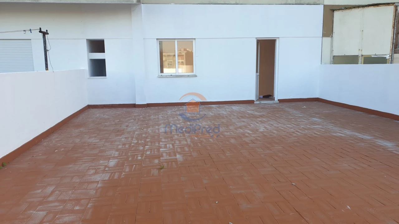 Loja para Venda em Alto do Seixalinho, Santo André e Verderena Foto 3