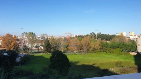 Loja para Venda em Alto do Seixalinho, Santo André e Verderena