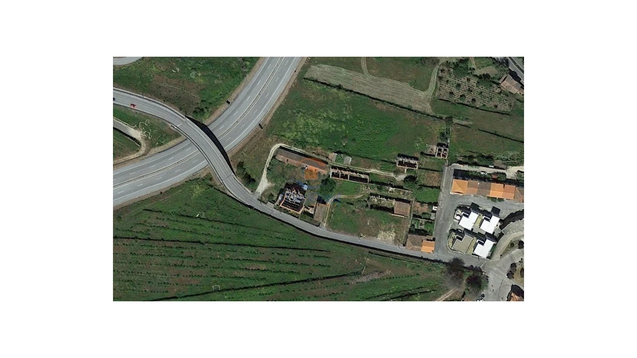 Armazém para Venda em Gouveia (São Pedro e São Julião) Foto 1