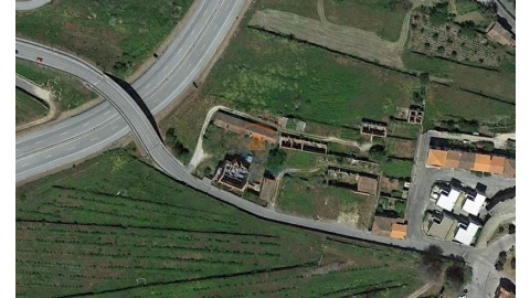 Armazém para Venda em Gouveia (São Pedro e São Julião)