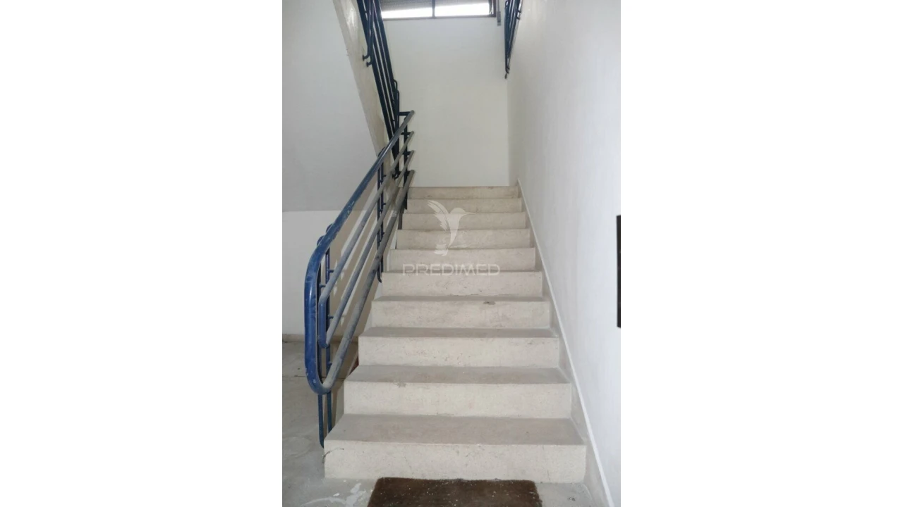 Loja para Venda em Rebordosa Foto 3