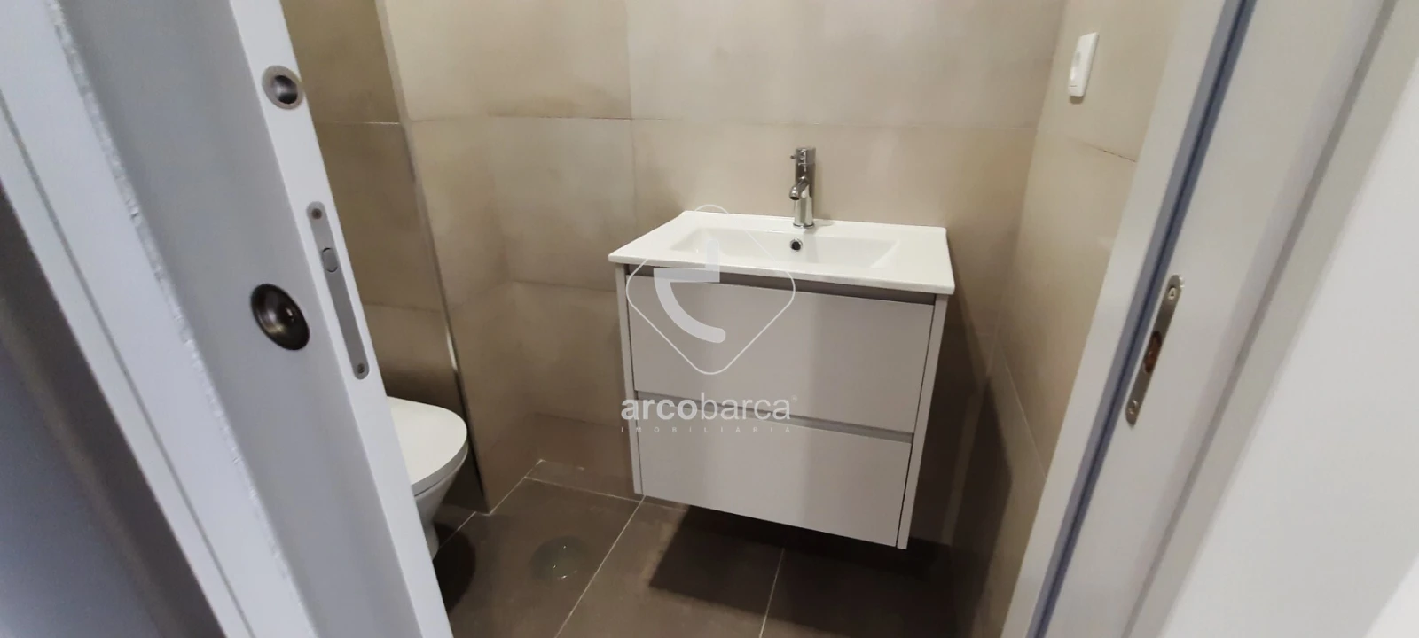 Apartamento T2 para Venda em Cedofeita, Santo Ildefonso, Sé, Miragaia, São Nicolau e Vitória Foto 8