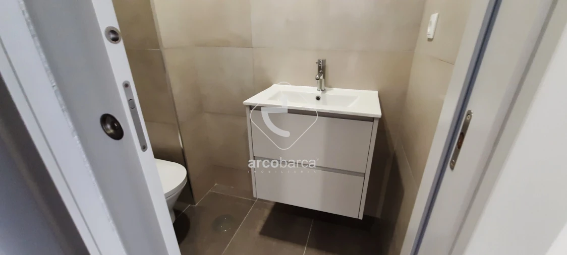 Apartamento T2 para Venda em Cedofeita, Santo Ildefonso, Sé, Miragaia, São Nicolau e Vitória Foto 8