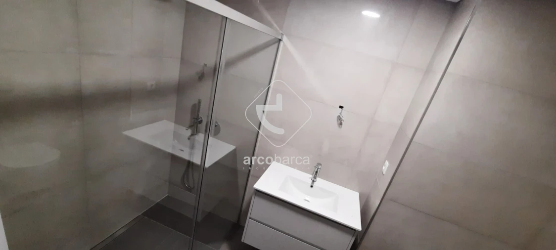 Apartamento T2 para Venda em Cedofeita, Santo Ildefonso, Sé, Miragaia, São Nicolau e Vitória Foto 15