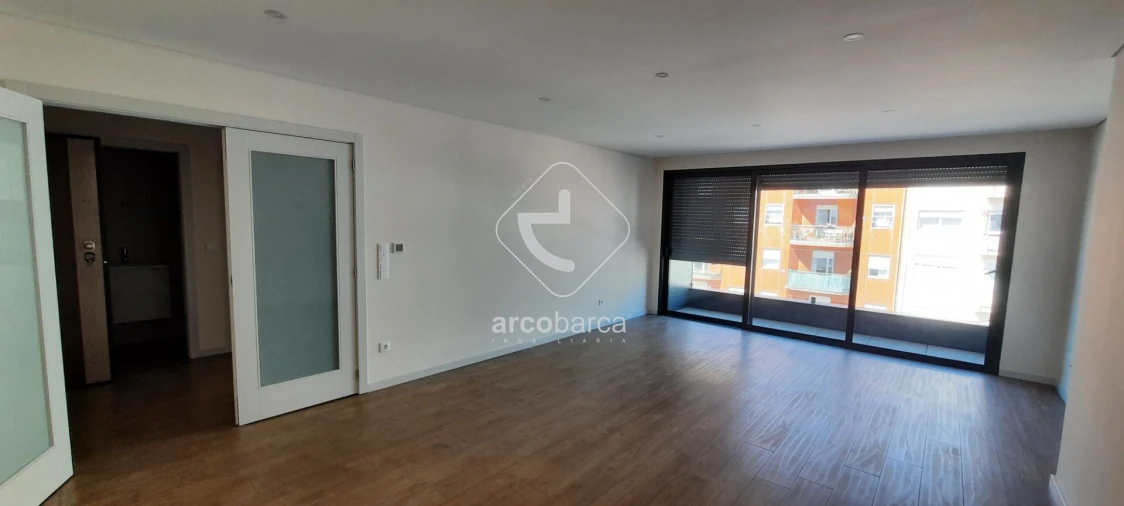 Apartamento T2 para Venda em Cedofeita, Santo Ildefonso, Sé, Miragaia, São Nicolau e Vitória Foto 5