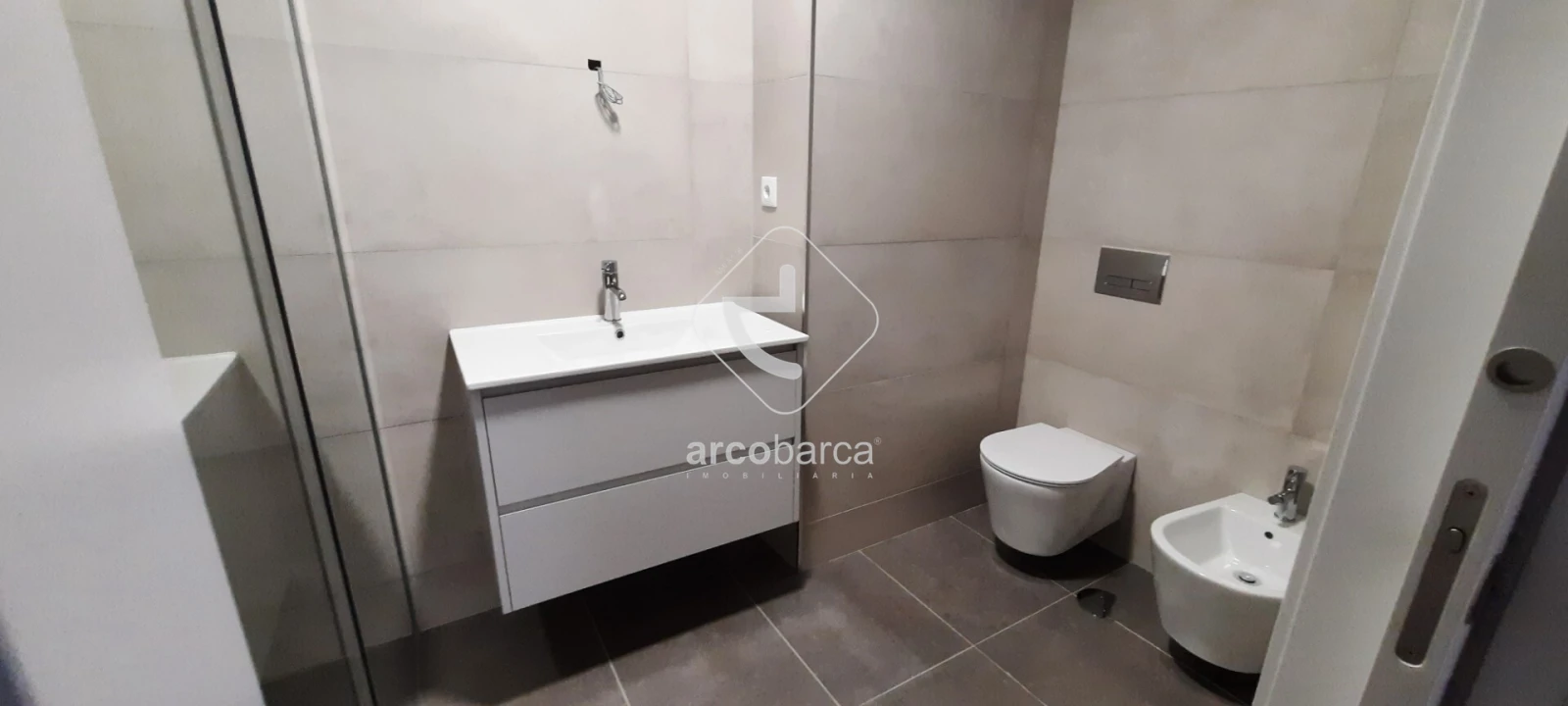 Apartamento T2 para Venda em Cedofeita, Santo Ildefonso, Sé, Miragaia, São Nicolau e Vitória Foto 13