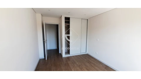 Apartamento T3 para Venda em Cedofeita, Santo Ildefonso, Sé, Miragaia, São Nicolau e Vitória
