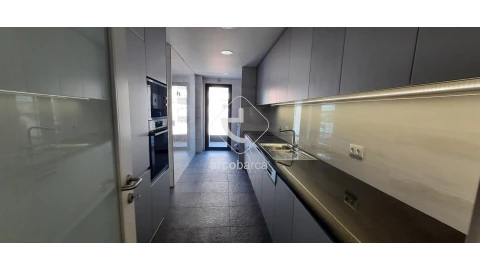 Apartamento T3 para Venda em Cedofeita, Santo Ildefonso, Sé, Miragaia, São Nicolau e Vitória