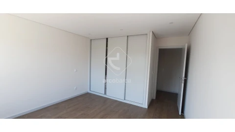 Apartamento T3 para Venda em Cedofeita, Santo Ildefonso, Sé, Miragaia, São Nicolau e Vitória