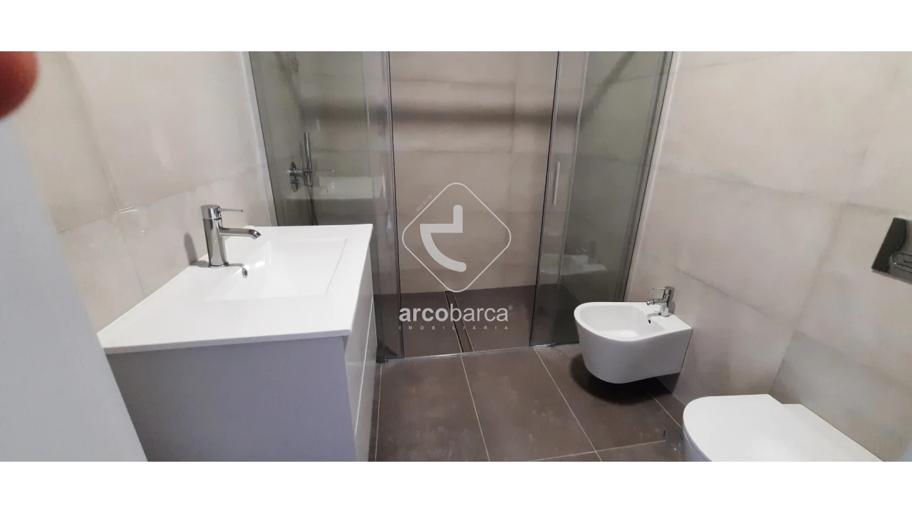 Apartamento T3 para Venda em Cedofeita, Santo Ildefonso, Sé, Miragaia, São Nicolau e Vitória Foto 16