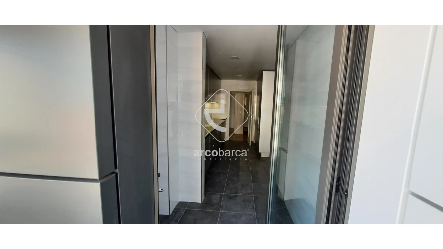 Apartamento T3 para Venda em Cedofeita, Santo Ildefonso, Sé, Miragaia, São Nicolau e Vitória Foto 2