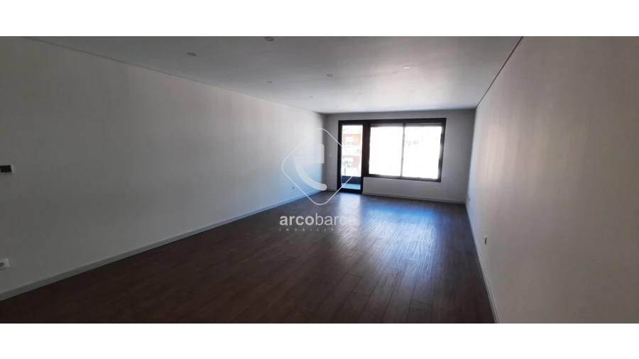 Apartamento T3 para Venda em Cedofeita, Santo Ildefonso, Sé, Miragaia, São Nicolau e Vitória Foto 7