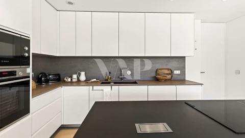 Moradia T4 para Venda em Quarteira