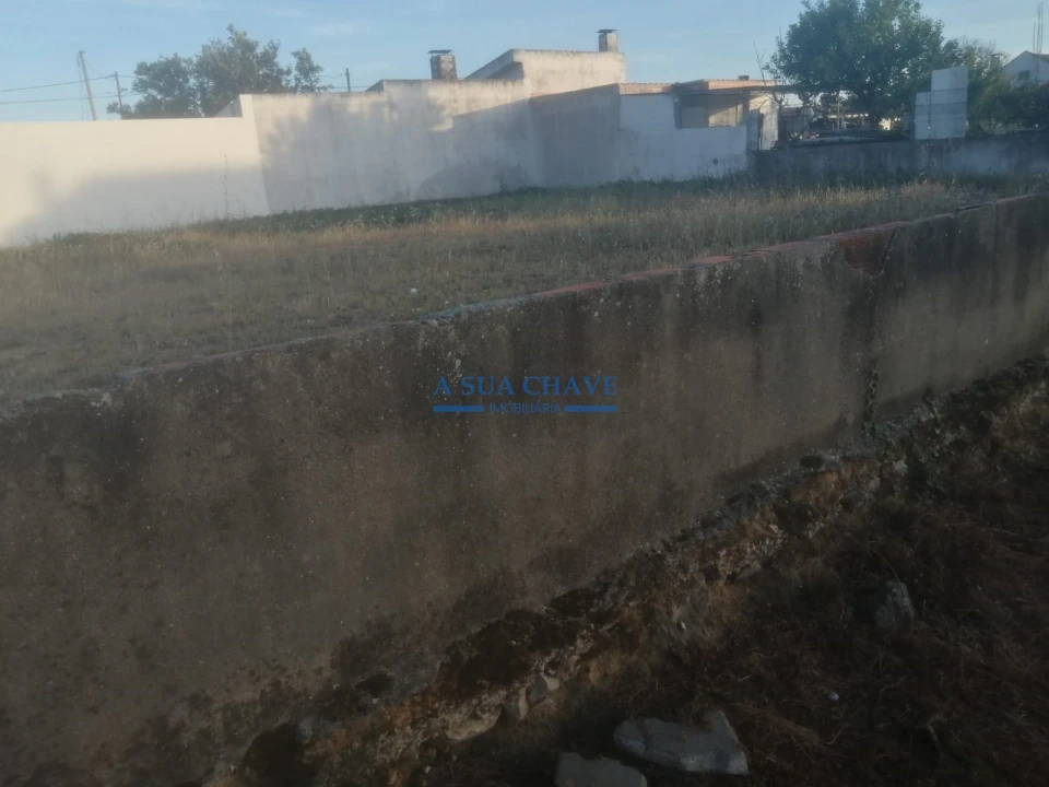 Terreno para Venda em Fernao Ferro Foto 1
