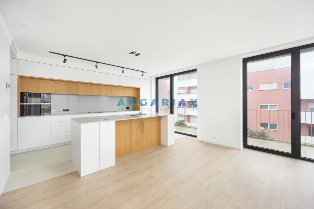 Apartamento T4 para Venda em Leiria, Pousos, Barreira e Cortes Foto 1