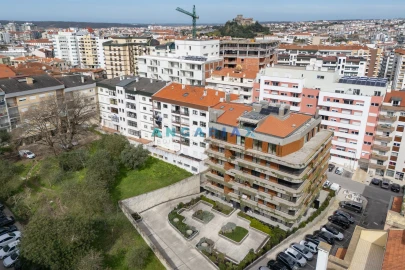 Apartamento T4 para Venda em Leiria, Pousos, Barreira e Cortes