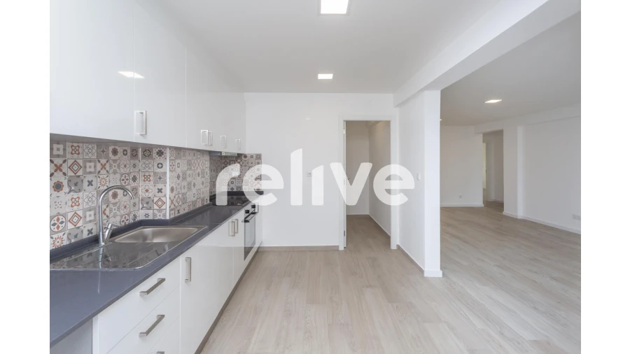 Apartamento T2 para Venda em Silveira Foto 9