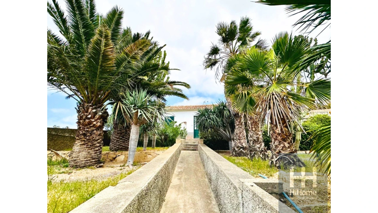 Moradia T4 para Venda em Porto Santo Foto 1